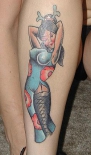 tatu-devushki-na-noge