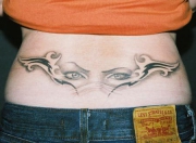 tatu-glaza