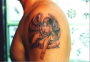 angel-na-pleche_0