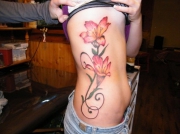 as-tatuagens-nas-costelas-das-mulheres3