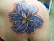 normal_shoulder_tattoo_lily_tattoo_img1116