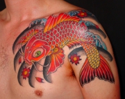 tatu-yaponskiy-karp-na-pleche