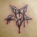 1244231230_3d-blood-star-tattoo