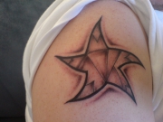star-tattoo-for-shoulder