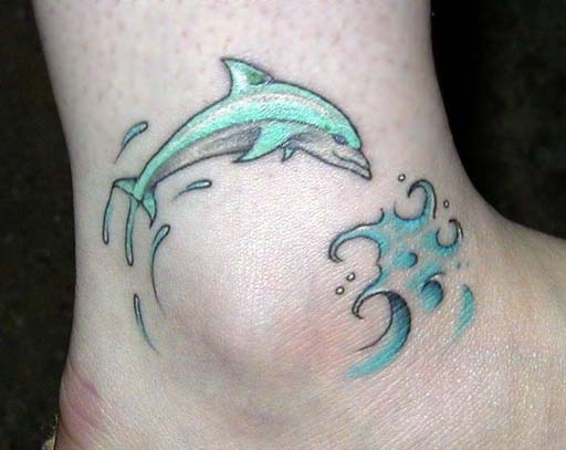 dolphin-tattoo-meaning