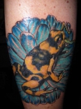 tatu-lyagushki-na-noge