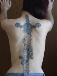 tatu-na-spine