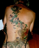 tatu-na-spine