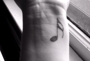 musicmusicalinstrumentsnotes-tattoo-bits-sflashdesigns-tattoo-bits-picturesgallery-tattoo-bits-art27-gif