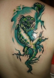 tatu-yashheritsa-na-spine