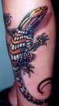tatu-yashheritsa-noga