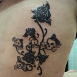 rose-skulls-tattoo